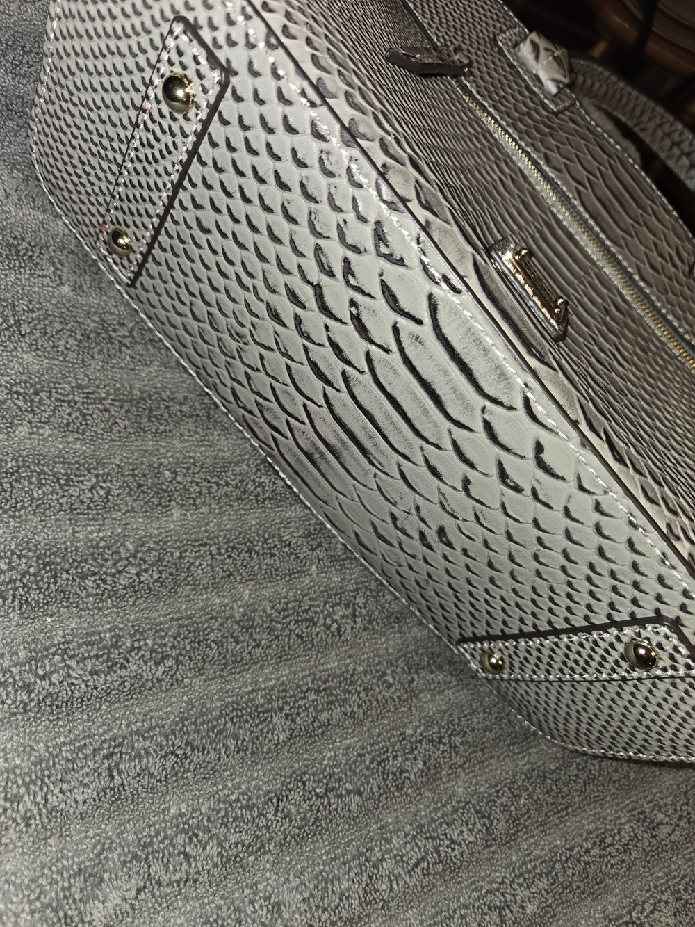 Dooney & Bourke Gray Embossed Snake-Texture Tote with Matching Wallet - Picture 5 of 7
